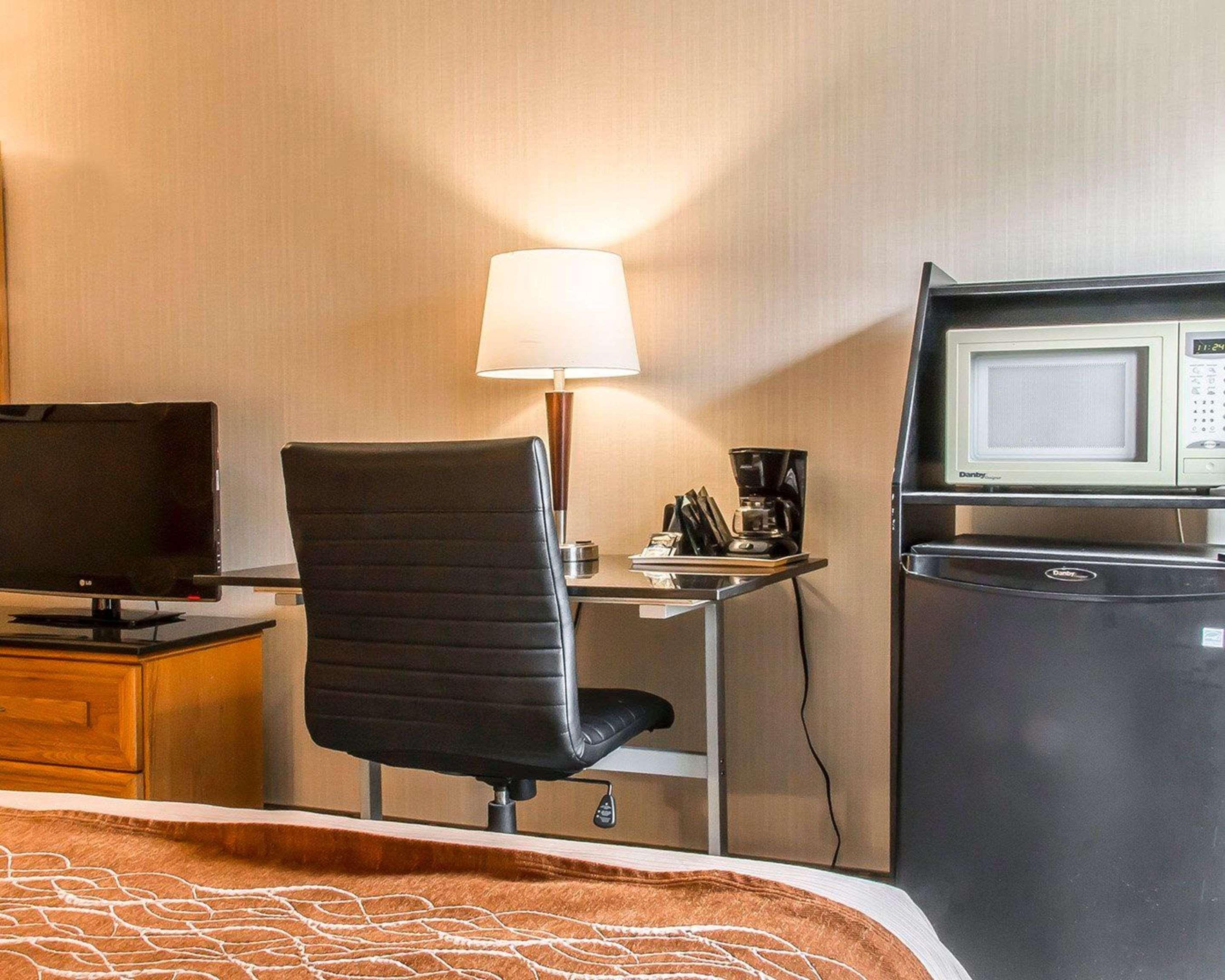 Comfort Inn Kenora Exterior photo