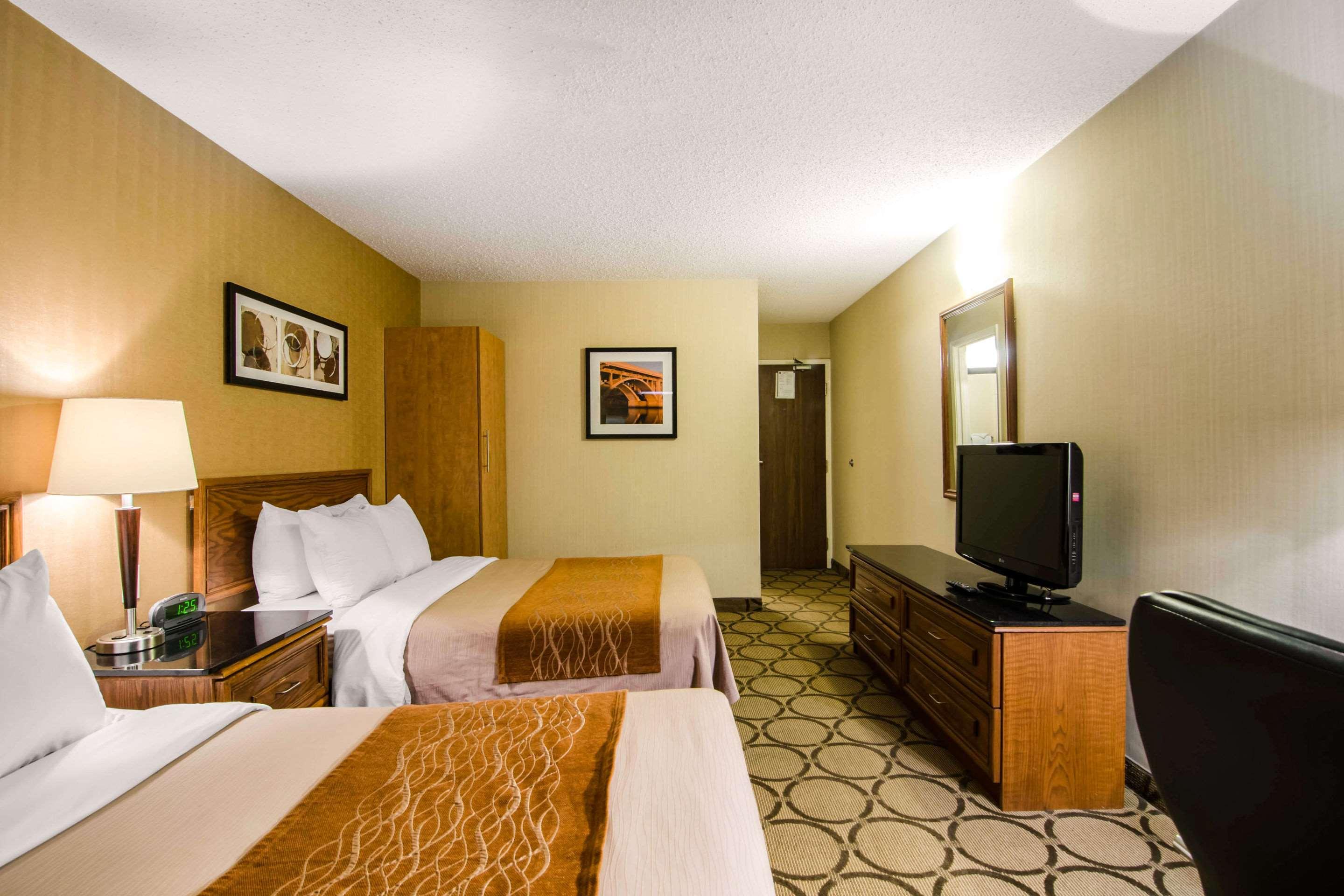 Comfort Inn Kenora Exterior photo