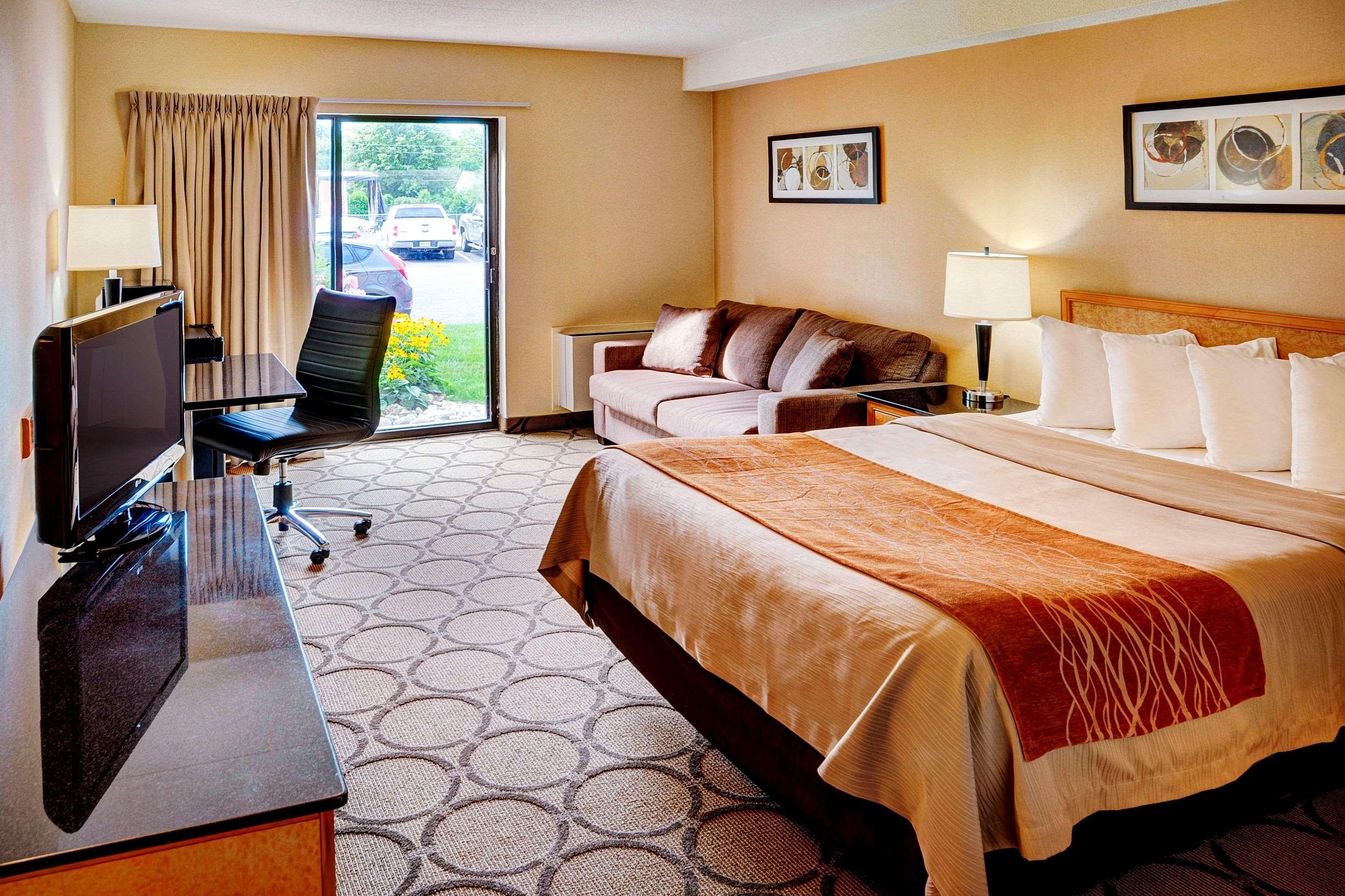 Comfort Inn Kenora Exterior photo