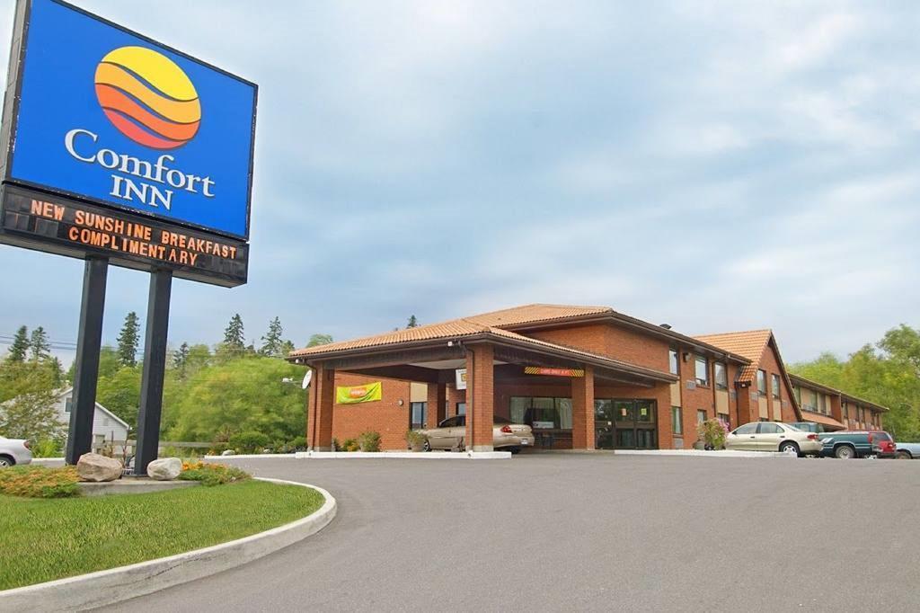 Comfort Inn Kenora Exterior photo