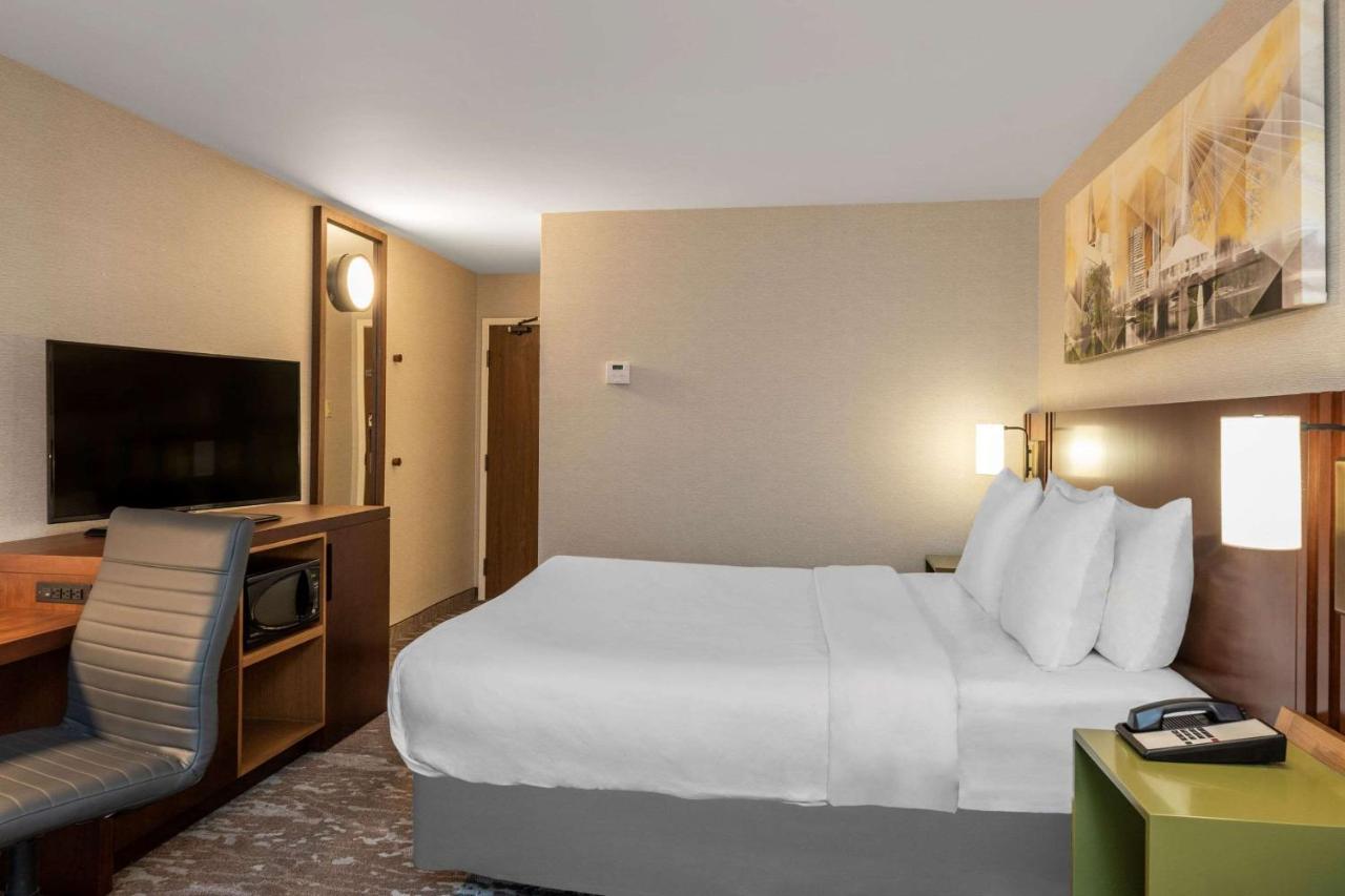 Comfort Inn Kenora Exterior photo