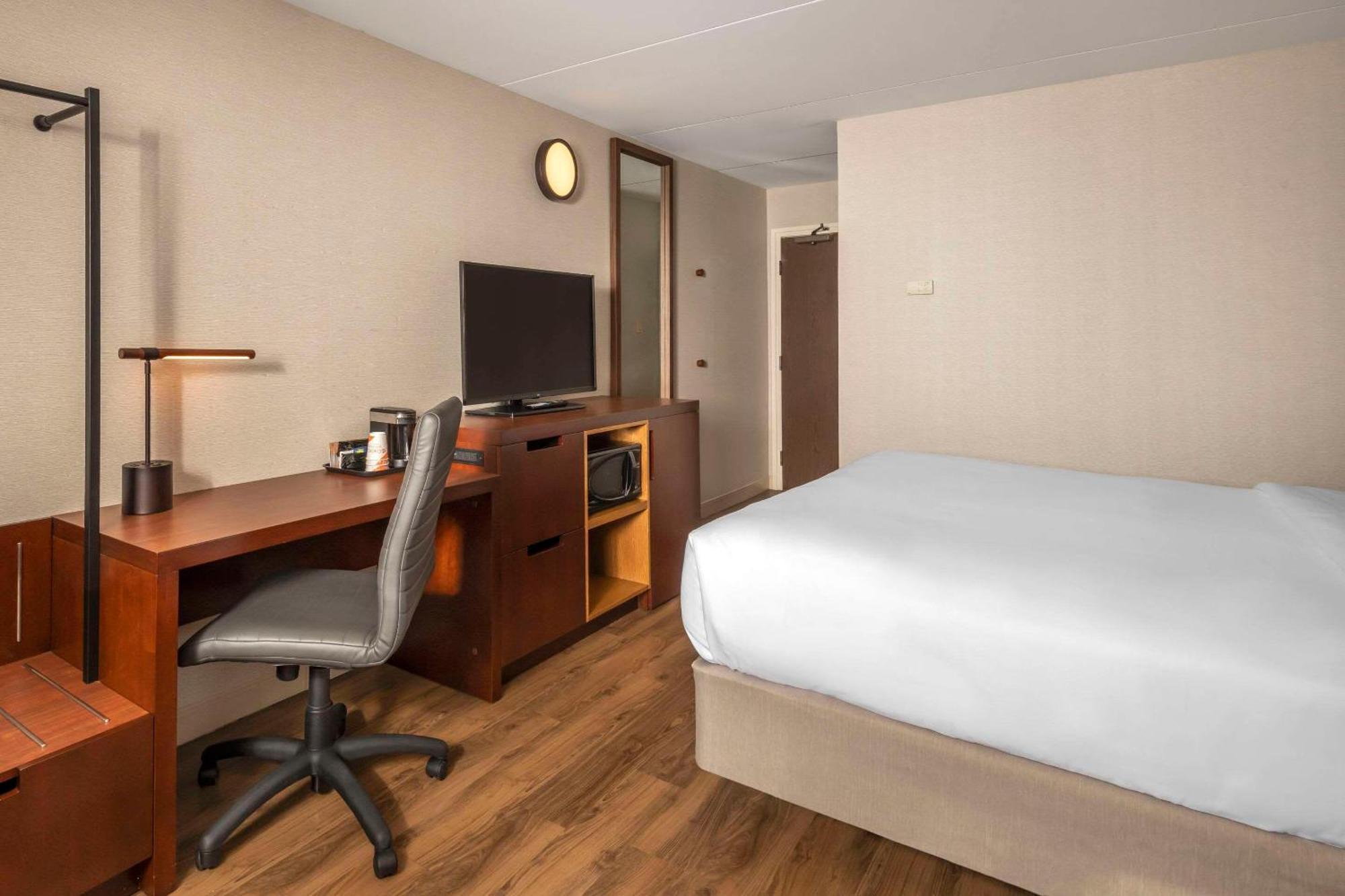 Comfort Inn Kenora Exterior photo